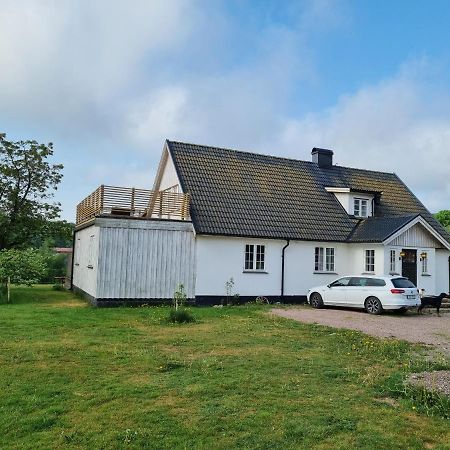 Апартаменты Laegenhet Pa Haestgard Ljungbyhed Экстерьер фото